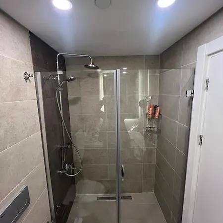 Ultra Luex Deniz Manzarali Site Ici 2+1 * Стамбул