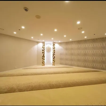 Ultra Luex Deniz Manzarali Site Ici 2+1 * Стамбул